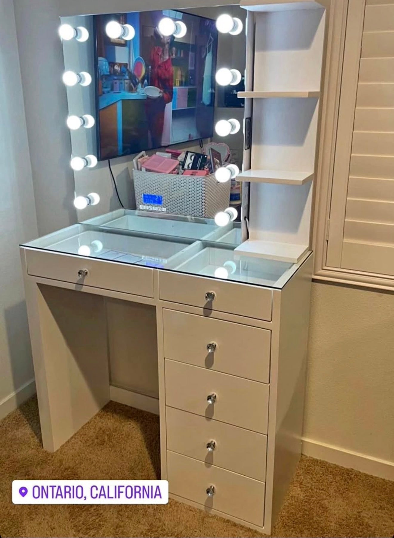 40in Bluetooth vanity with shelf